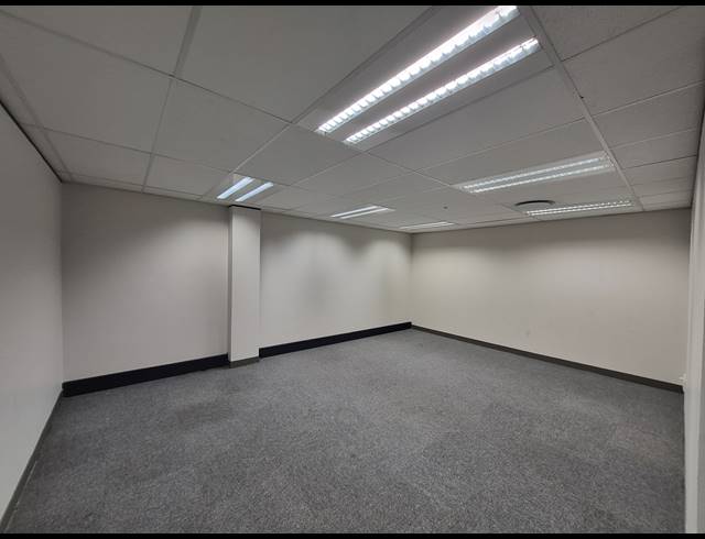 675M² OFFICE TO LET IN SANDTON CENTRAL